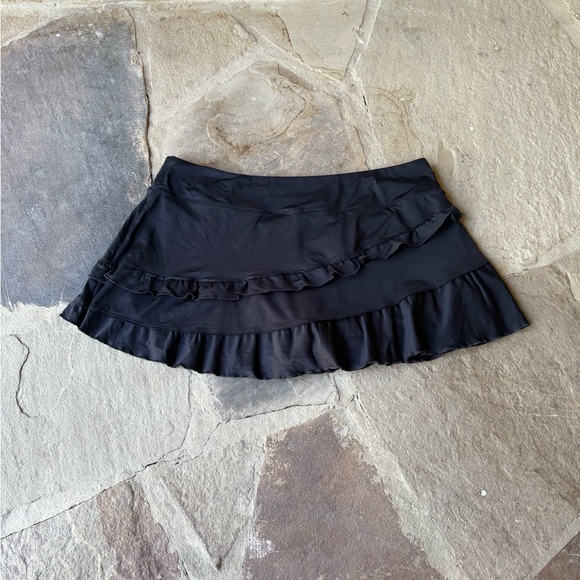 Nike Women's Black Ruffle tennis Skirt - Picture 3 of 8